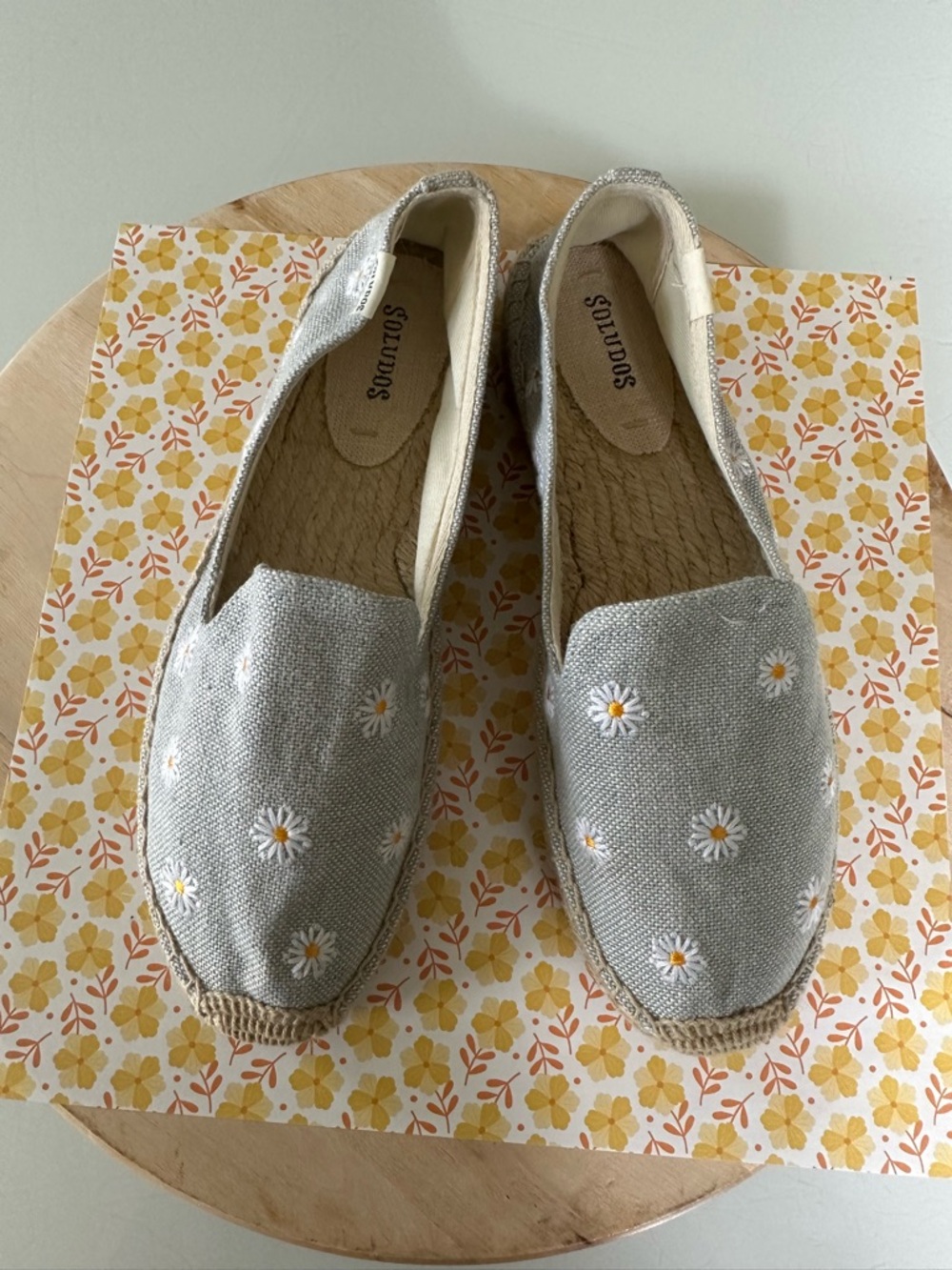 Soludos Daisy Espadrilles size 9 NEW